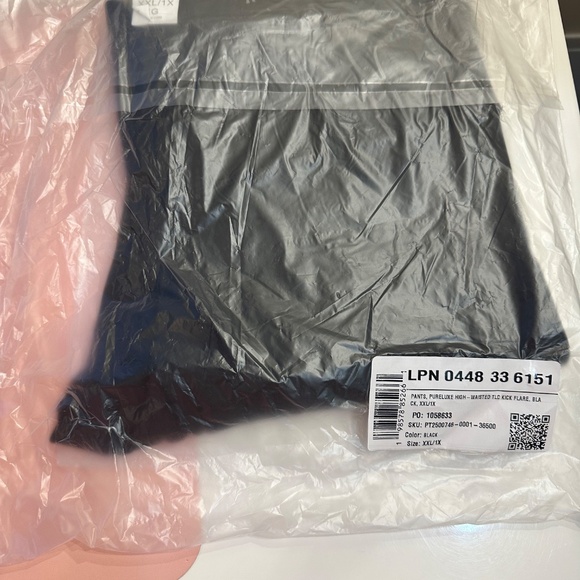 Fabletics PureLuxe High-Waisted TLC Kick Flare - Picture 3 of 3